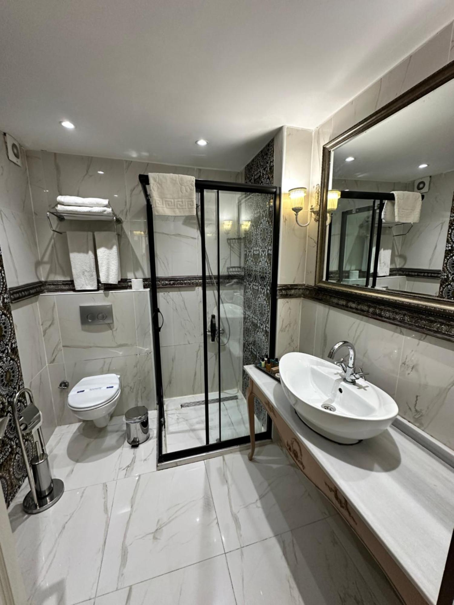 Aly Port Hotel Istanbul Exterior photo